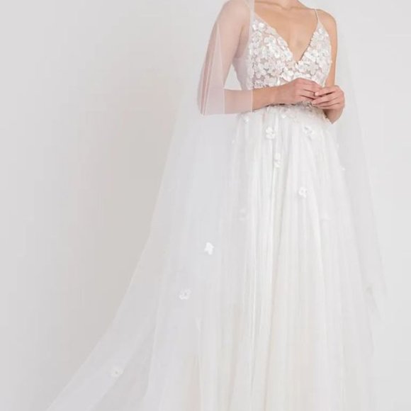 Jenny Yoo Ellison Veil Cathedral Length NEW - Picture 2 of 6